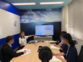 先陣を切って企業見学へ!多様な働き方にふれる