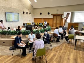 猛暑にも負けず!8社を巡る企業見学