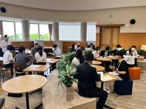 猛暑にも負けず!8社を巡る企業見学